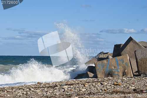 Image of Waves dashed on the rocks