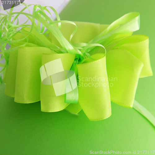 Image of Decorative green bow