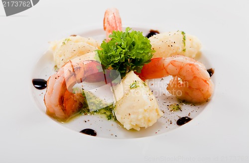 Image of grilled shrimps with potato and kohlrabi puree