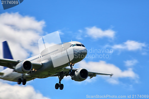 Image of Airplane landing