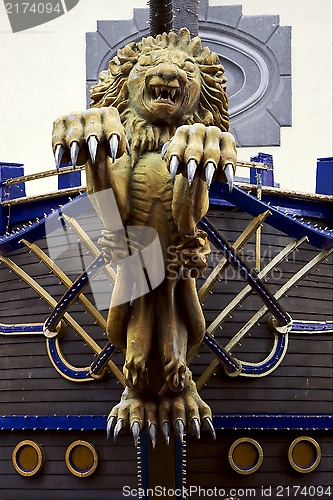 Image of lion port louis 