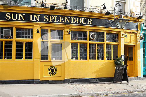 Image of London pub