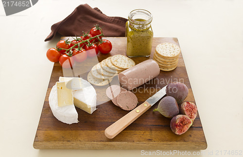 Image of Liverwurst and Camembert