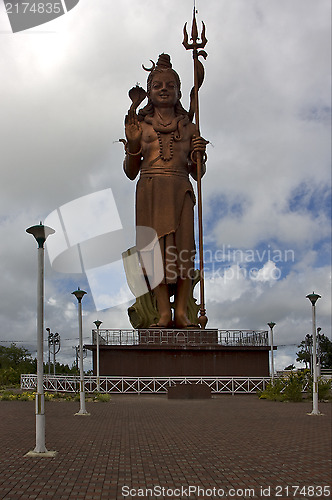Image of  gold statue of a Hinduism    Shiva 