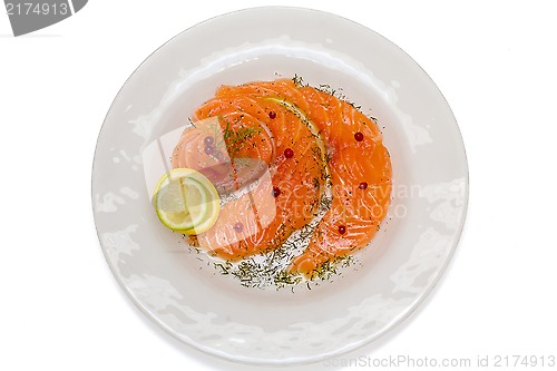 Image of Salmon carpaccio with pink pepper