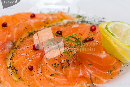 Image of Salmon carpaccio with pink pepper