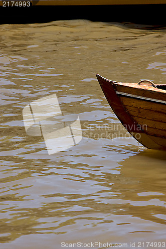 Image of  prow boat water 