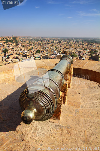Image of old cannon on roof of Jaisalmer fort