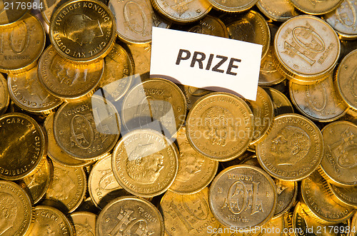 Image of Prize sign at a stack of golden coins