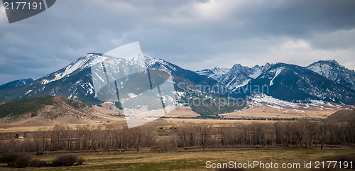 Image of rocky mountains in montana