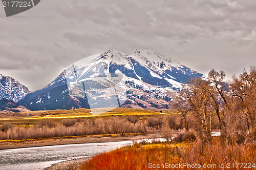 Image of rocky mountains in montana