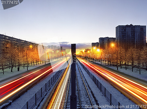 Image of Night time traffic in Kiev