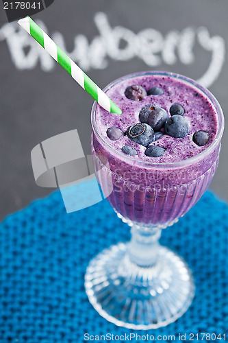 Image of Blueberry milk smoothie