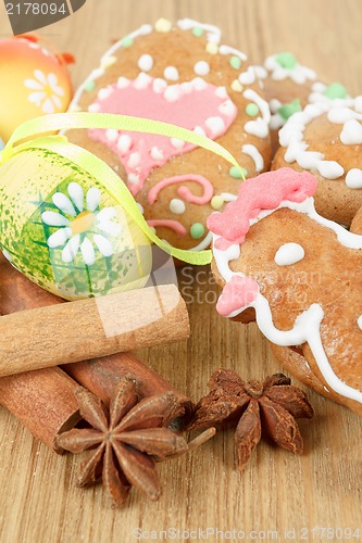 Image of Easter gingerbreads and painted egg