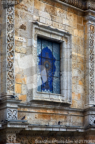 Image of rose window vallodolid mexico