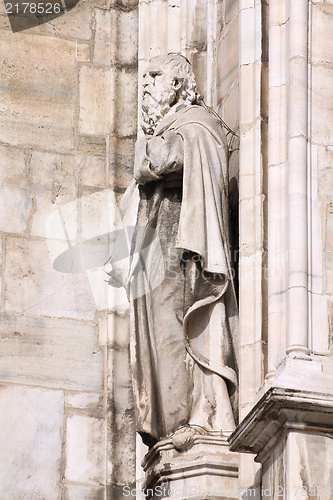 Image of Saint statue