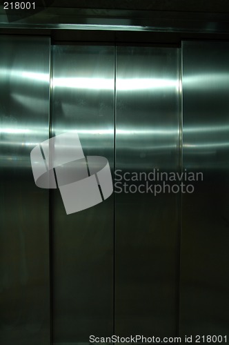 Image of closed elevator