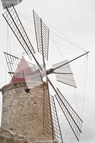 Image of Old windmill on the salines of Trapani