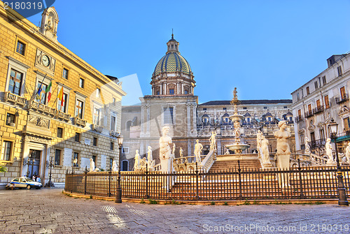 Image of square shame in Palermo hdr