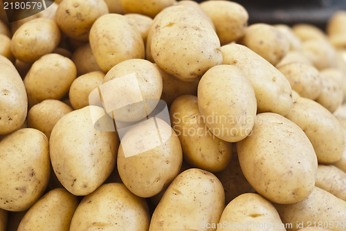 Image of pile of new potatoes for sale 