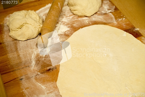 Image of Making pizza