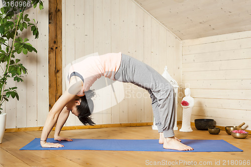 Image of yoga woman 