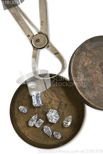 Image of working box with diamonds