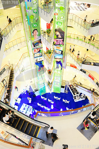 Image of Shopping plaza
