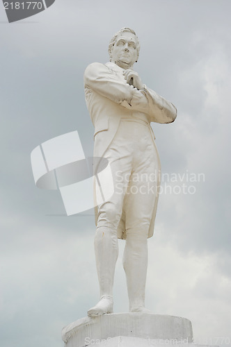 Image of Tomas Stamford Raffles statue