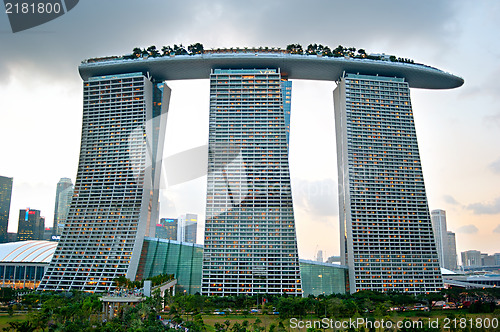 Image of Marina Bay Sands at sunset