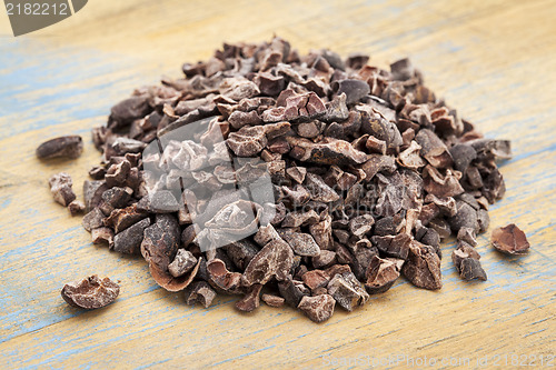 Image of raw cacao nibs