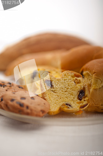 Image of selection of sweet bread and cookies