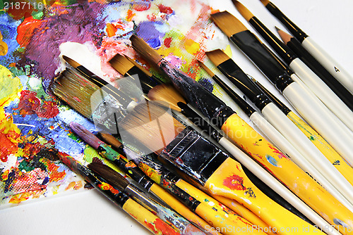Image of Mix of paintbrushes