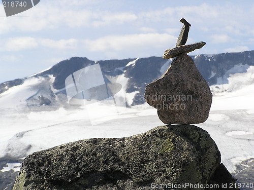 Image of mountain cairn