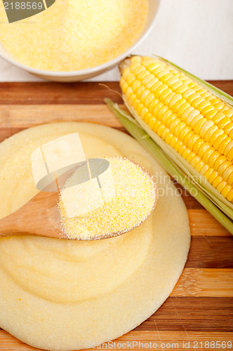 Image of polenta corn mais flour cream