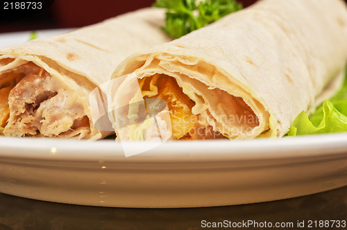 Image of fried chicken meat at pitta bread