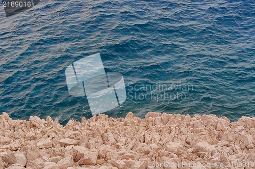 Image of Sharp stones at the shores