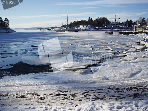 Image of Broken ice