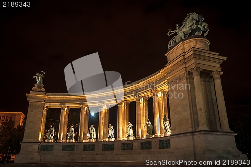 Image of Heroes square in Hungary at night