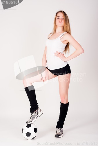 Image of shot of a sporty young woman
