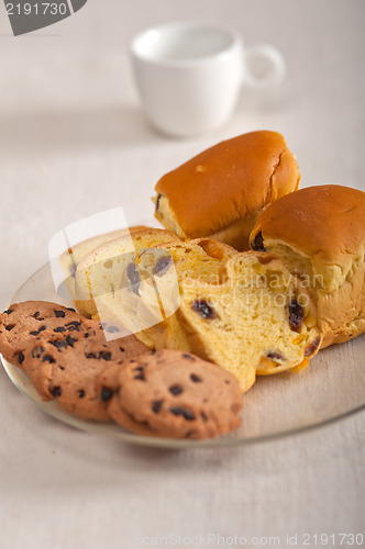 Image of selection of sweet bread and cookies