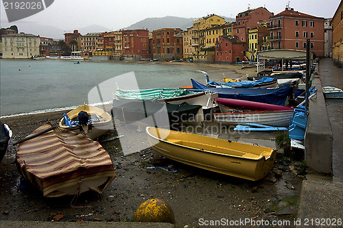 Image of  house and coastline in sestri levante 