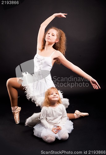 Image of Two pretty ballerina's