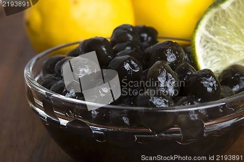 Image of tapioca pearls with lime. white bubble tea ingredients