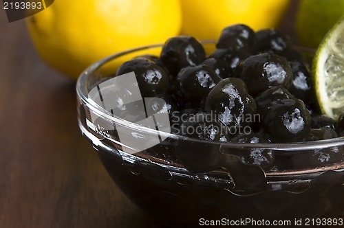 Image of tapioca pearls with lime. white bubble tea ingredients