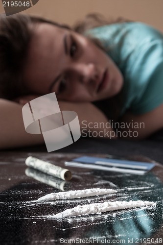 Image of Woman and cocaine