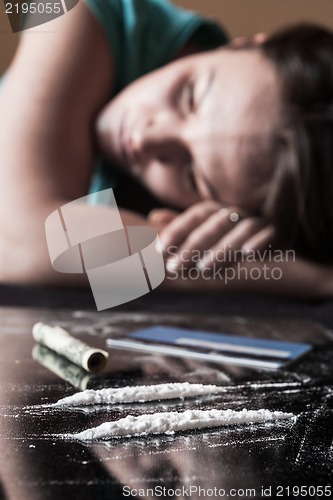 Image of Woman and cocaine