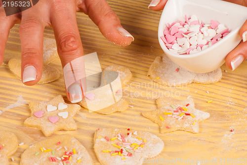 Image of Decorating cookies