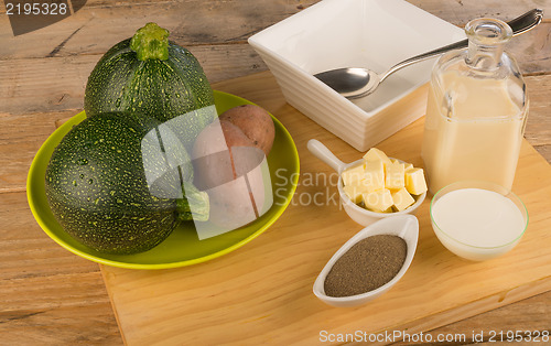 Image of Zucchini soup ingredients
