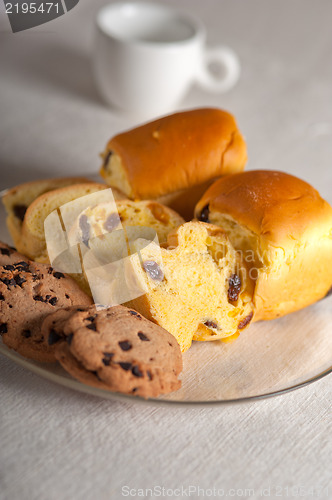 Image of selection of sweet bread and cookies